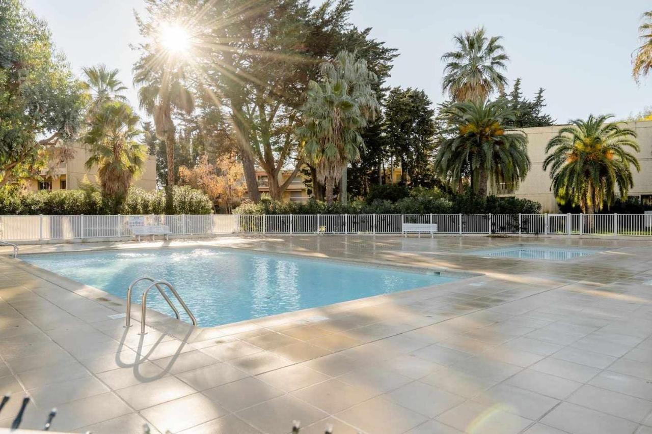 Spacious Apartment At A 5 Min Walk From The Beach Antibes Exteriér fotografie
