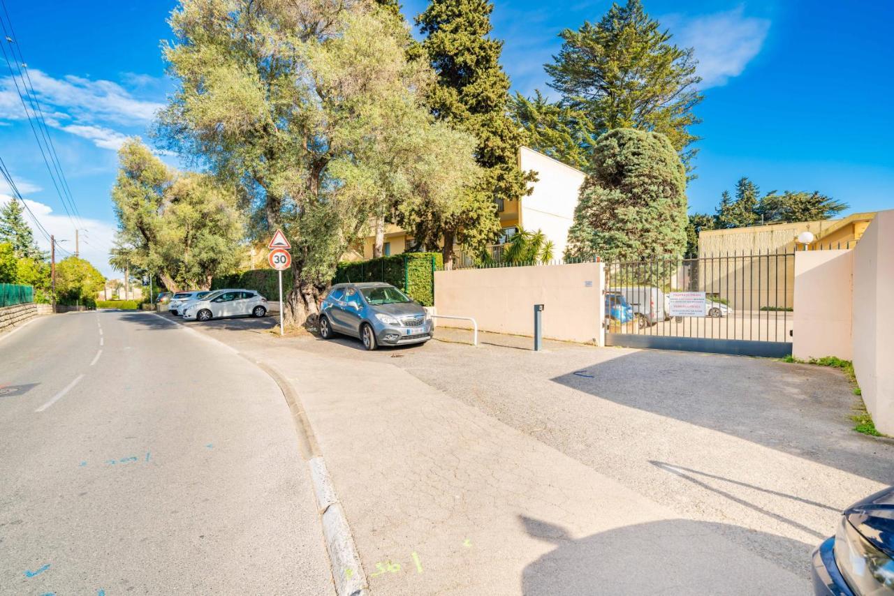Spacious Apartment At A 5 Min Walk From The Beach Antibes Exteriér fotografie