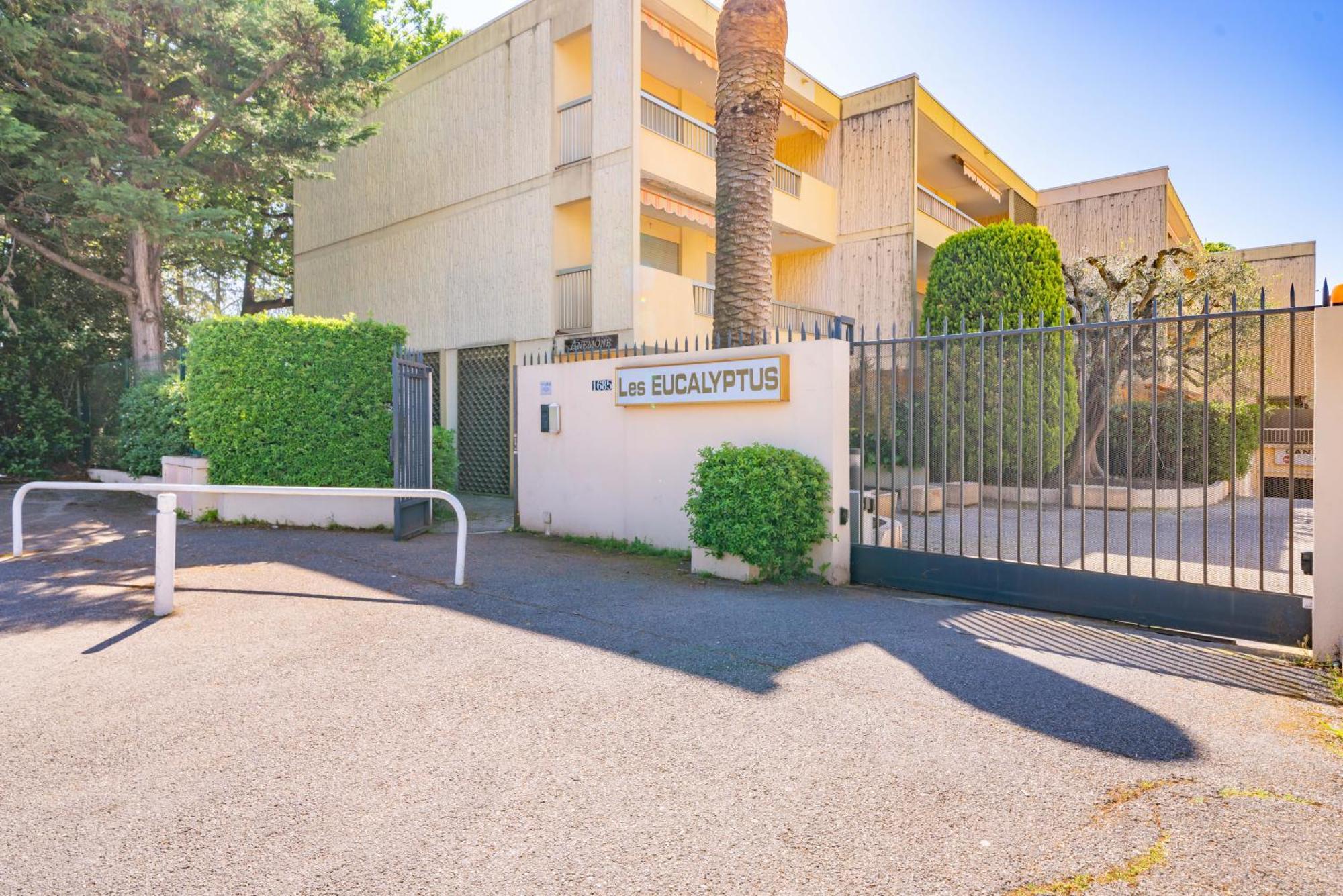 Spacious Apartment At A 5 Min Walk From The Beach Antibes Exteriér fotografie